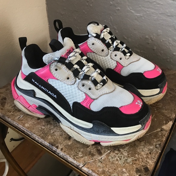 Athletic Shoes Triple S Rosa Balenciaga Balenciaga Triple S